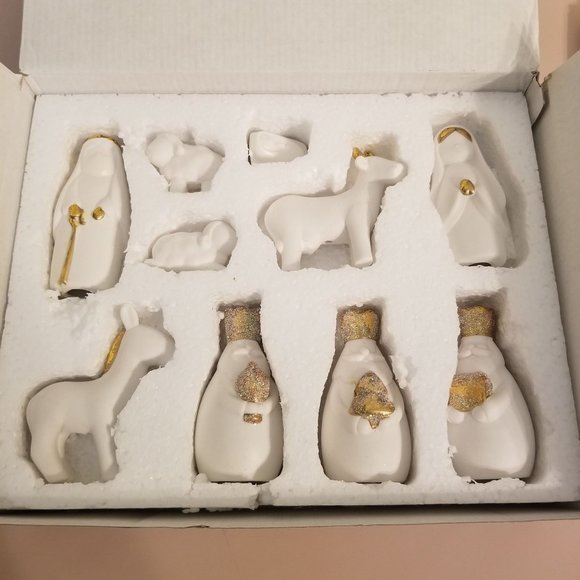 One Hundred 80 Degrees Porcelain Nativity Gold White 10 Pc Christmas Decor Holid - Picture 2 of 4